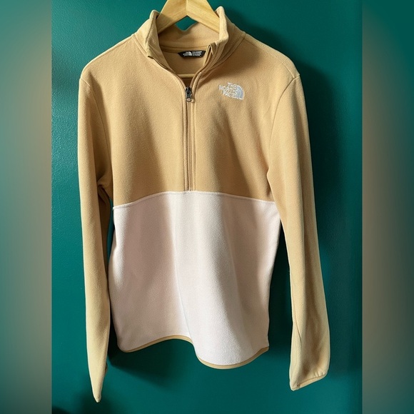 NWOT North Face Pullover - Picture 1 of 4